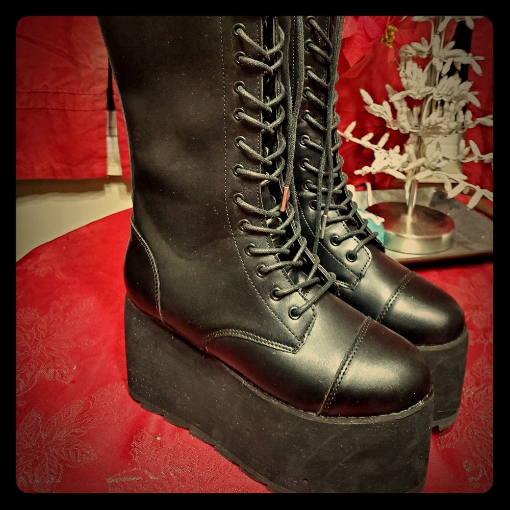 Platform boots